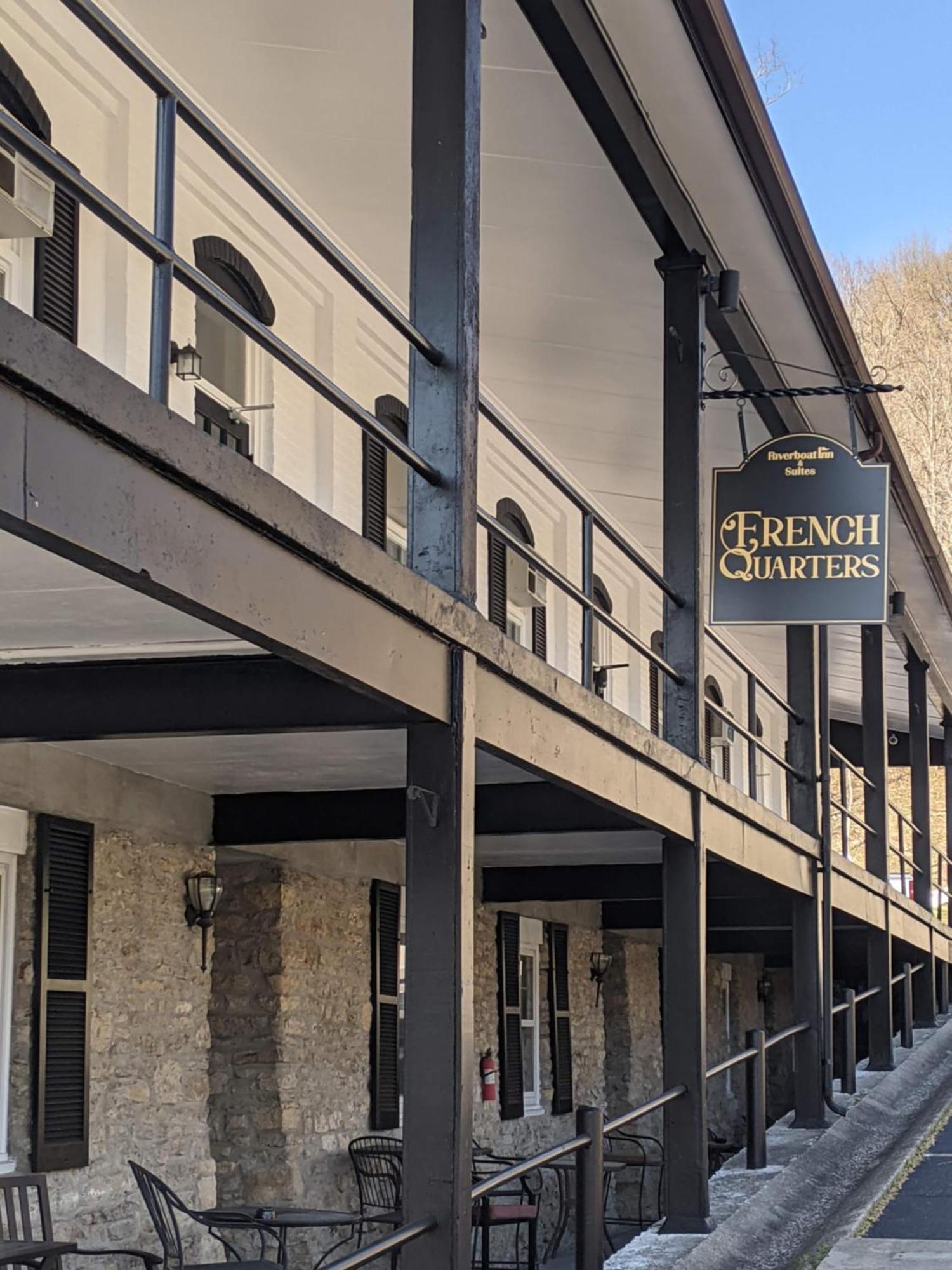 Riverboat Inn & Suites Μάντισον Εξωτερικό φωτογραφία